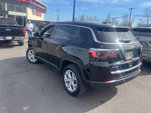 2024 Jeep Compass Sport