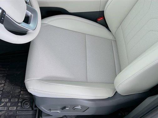 2025 Hyundai SANTA FE SEL 2.4