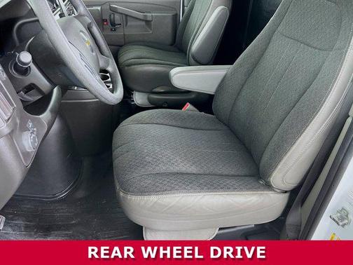 2024 Chevrolet Express 2500 RWD 2500 Regular Wheelbase WT