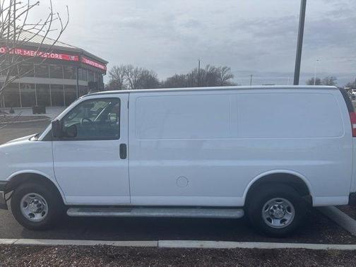 2024 Chevrolet Express 2500 RWD 2500 Regular Wheelbase WT