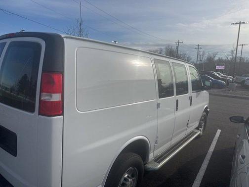2024 Chevrolet Express 2500 RWD 2500 Regular Wheelbase WT