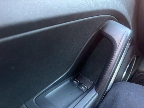 2013 Volkswagen Beetle 2.0T Turbo