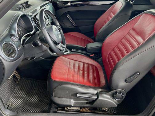 2013 Volkswagen Beetle 2.0T Turbo