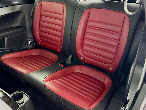 2013 Volkswagen Beetle 2.0T Turbo