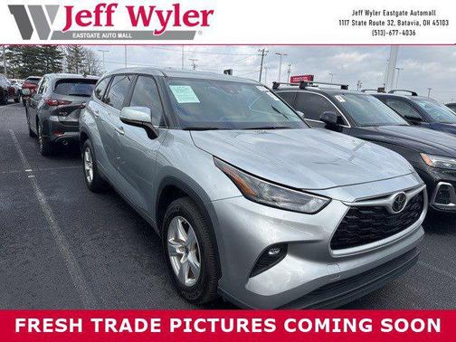 2024 Toyota Highlander LE