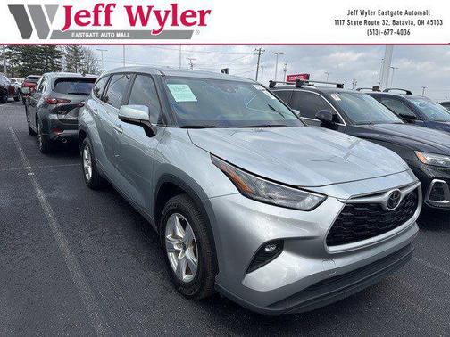 2024 Toyota Highlander LE