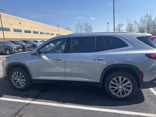 2025 Buick Enclave Preferred FWD