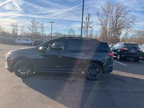 2022 Chevrolet Equinox AWD RS