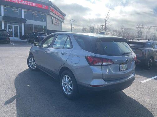 2023 Chevrolet Equinox LS