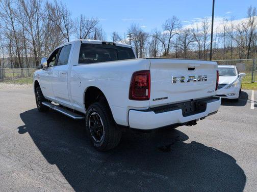 2025 RAM 2500 Laramie Crew Cab 4x4 6'4' Box