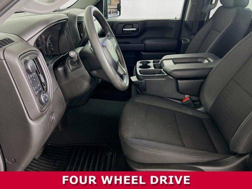 2024 Chevrolet Silverado 2500 Custom