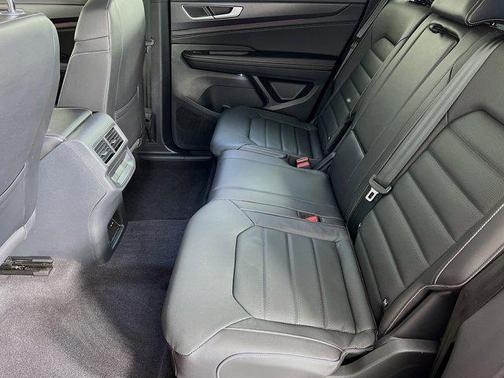 2024 Volkswagen Atlas Cross Sport 2.0T SEL