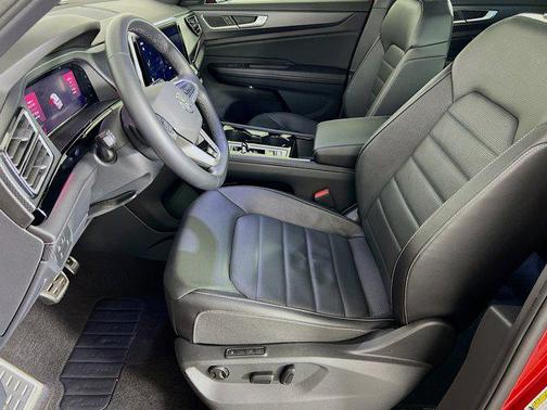 2024 Volkswagen Atlas Cross Sport 2.0T SEL