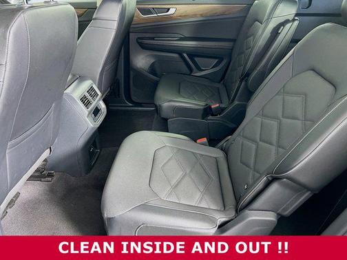 2024 Volkswagen Atlas 2.0T SE w/Technology 4MOTION