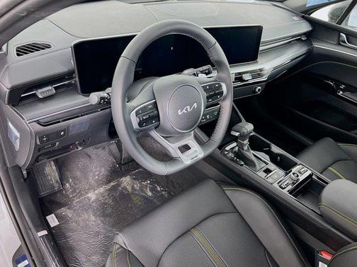 2025 Kia K5 GT