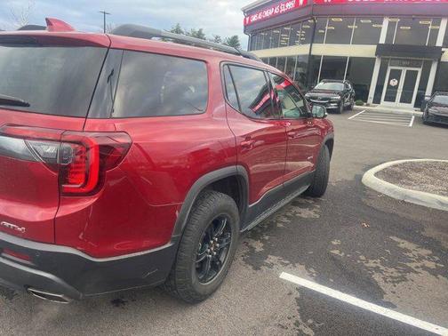 2021 GMC Acadia AWD AT4