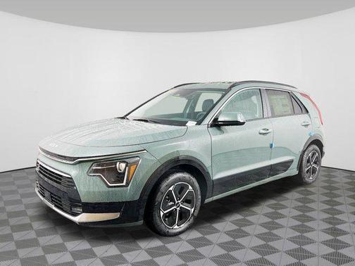 2025 Kia Niro SX