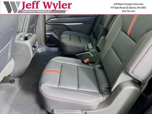 2025 Chevrolet Traverse RS