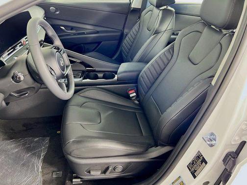 2025 Hyundai ELANTRA HEV Limited
