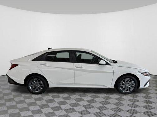 2025 Hyundai ELANTRA HEV Blue