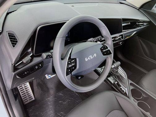 2025 Kia Niro Touring