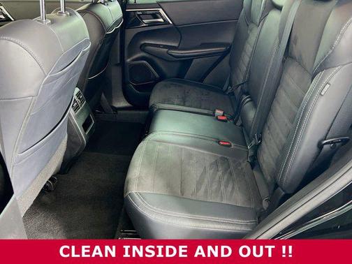 2023 Mitsubishi Outlander 