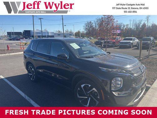 2023 Mitsubishi Outlander SE