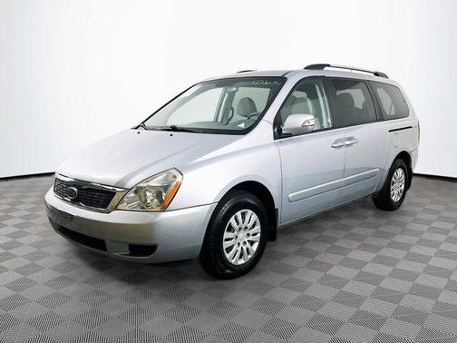 2011 Kia Sedona LX