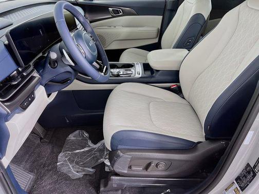 2026 Kia Carnival Hybrid SX