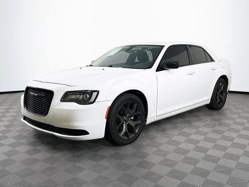 2023 Chrysler 300 Touring