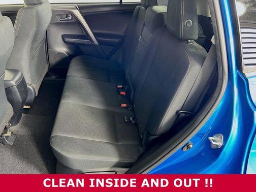 2017 Toyota RAV4 Hybrid XLE