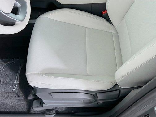 2025 Hyundai SANTA FE SE