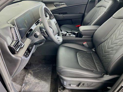 2025 Kia Sportage Plug-In Hybrid X-Line