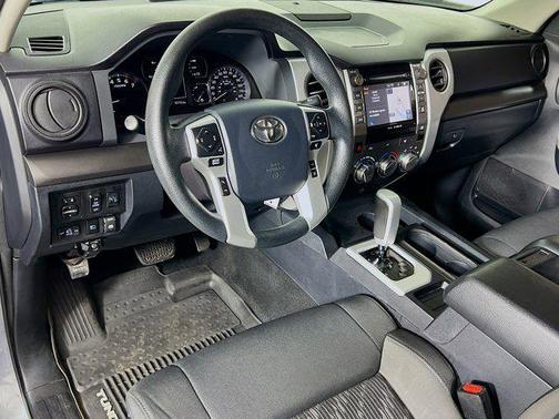 2018 Toyota Tundra SR5