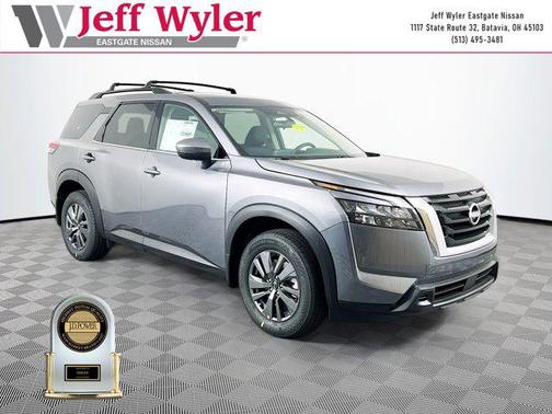 2025 Nissan Pathfinder SV 4WD