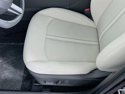 2025 Hyundai SONATA Hybrid SE