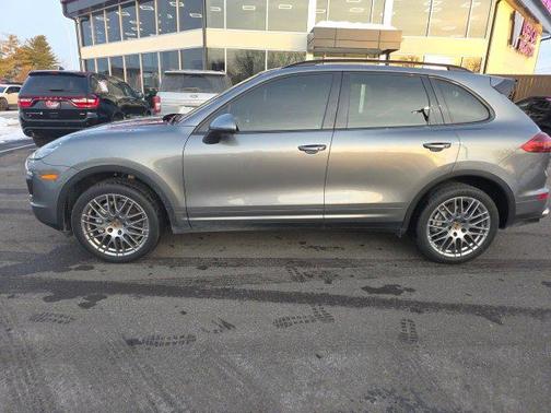 2016 Porsche Cayenne Cayenne