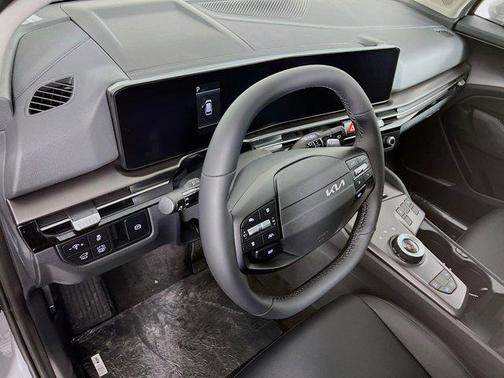 Wolf Gray 2026 Kia Sportage Hybrid EX