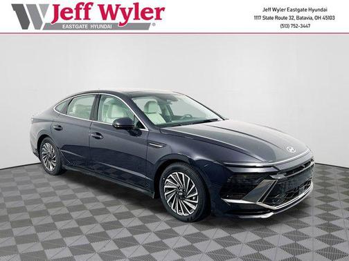 2025 Hyundai SONATA Hybrid Limited