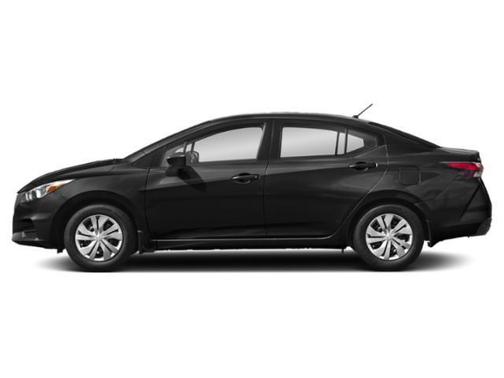 Super Black 2022 Nissan Versa 1.6 SV