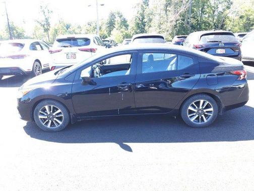 2022 Nissan Versa 1.6 SV