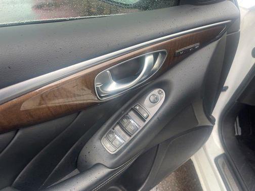 2014 INFINITI Q50 Sport