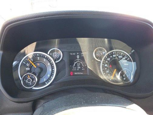 2019 RAM 2500 Big Horn Crew Cab 4x4 6'4' Box