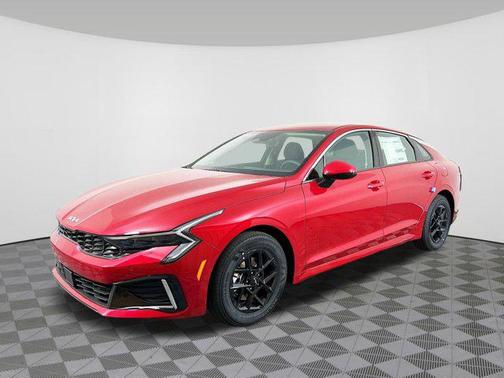 2025 Kia K5 LXS