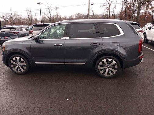 2022 Kia Telluride S