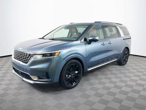 2022 Kia Carnival SX
