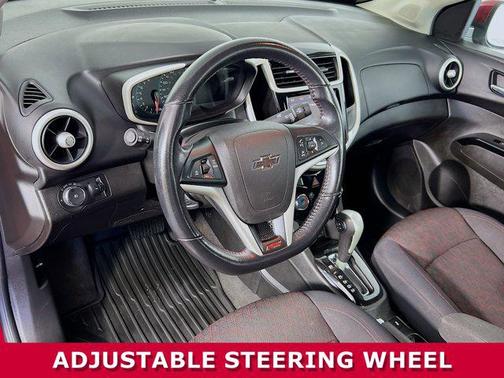 2020 Chevrolet Sonic FWD Sedan LT