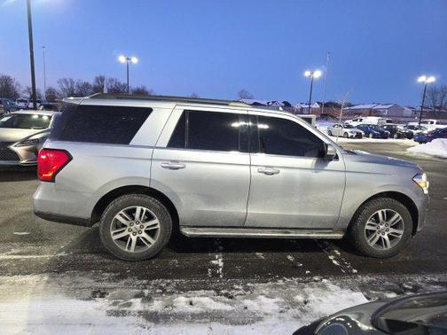 2022 Ford Expedition XLT
