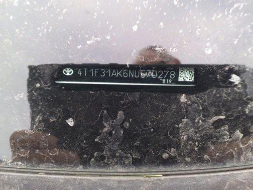 2022 Toyota Camry Hybrid XLE