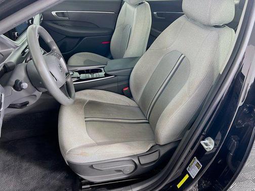 2020 Hyundai SONATA SE